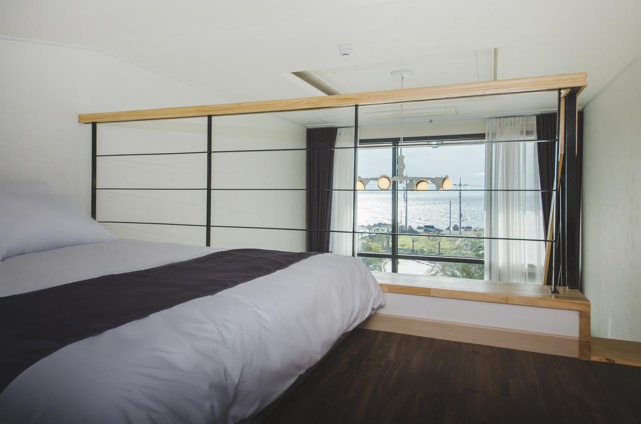 J Raum Resort Seogwipo Exterior photo