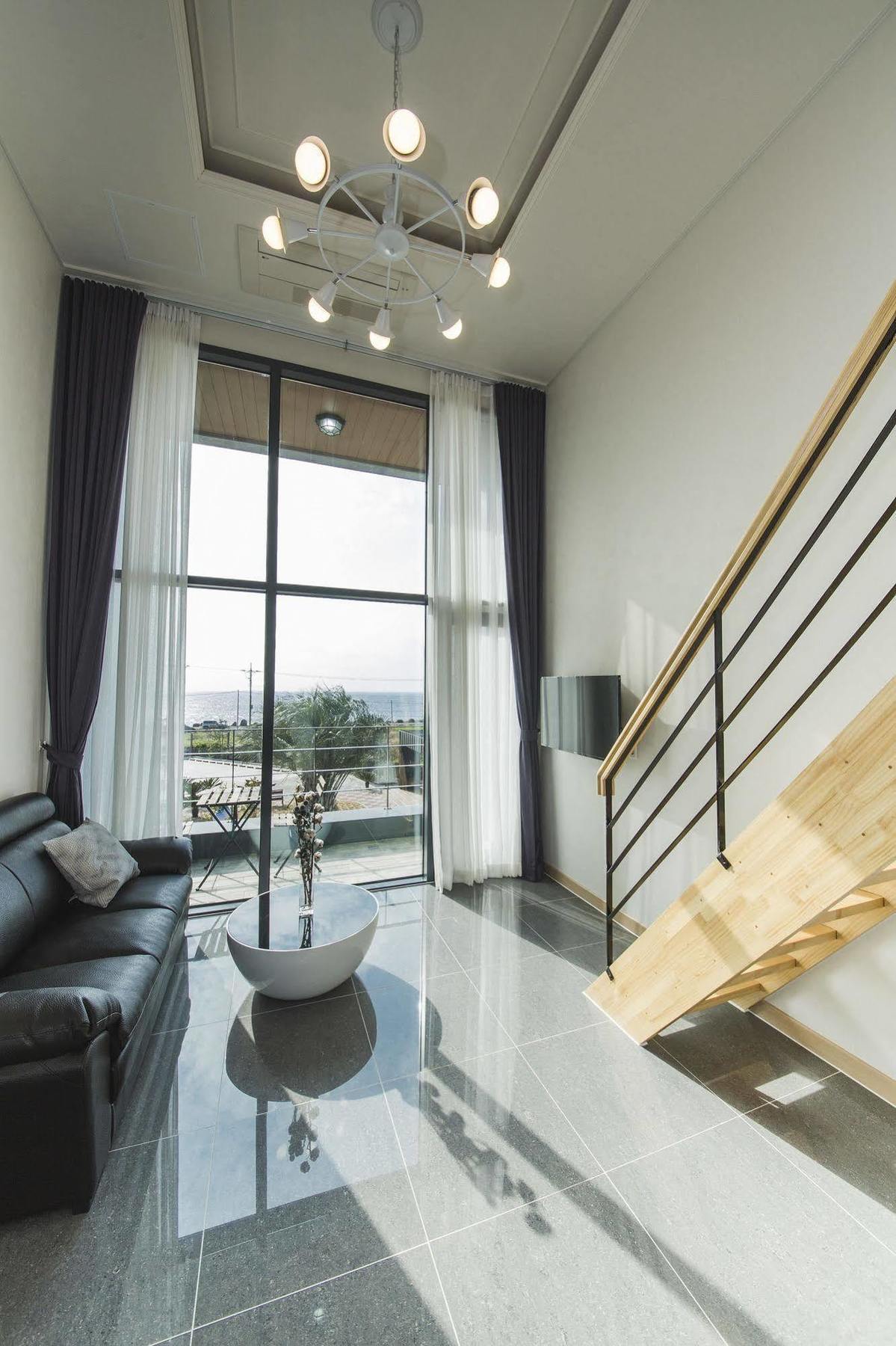 J Raum Resort Seogwipo Exterior photo